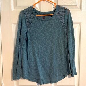 Teal blue long sleeve light sweater - size small